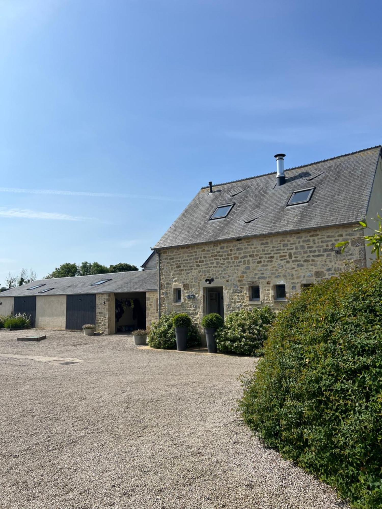 L'Atelier, Dependance De Charme, Ste Mere Eglise Sainte-Mere-Eglise Exterior photo